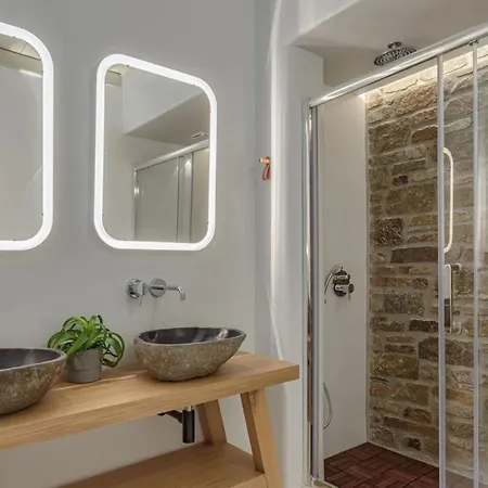 Mikonos Super Paradise part